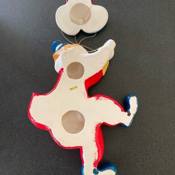 CLOWN in a Red Suit Holding Balloons Wall Decor Child’s Room Vintage Ceramic - Picture 2 of 8